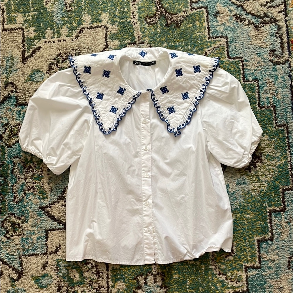 Big Mama Collar White Blouse with Blue Embroidery detail